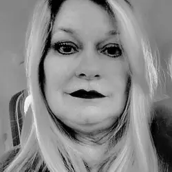Lori L.